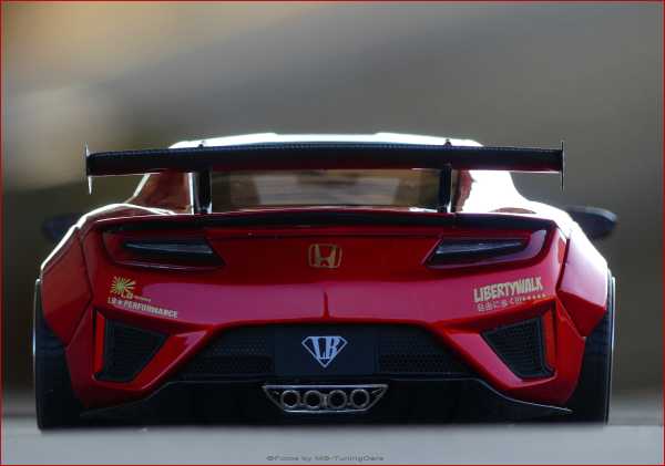 1:18 Honda NSX Liberty Walk LB Performance - Candy Rot - Breitbau inkl. OVP